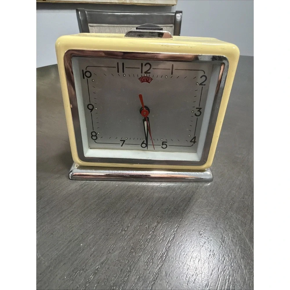 Vintage Retro Shanghai China Metal Alarm Clock – Working Condition!